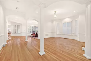 1065 Arbor Trce NE, Brookhaven, GA 30319 - Photo 5