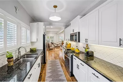 68 Peachtree Hills Avenue NE, Atlanta, GA 30305 - Photo 9