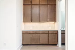 2188 Crestview Dr, Brookhaven, GA 30319 - Photo 7