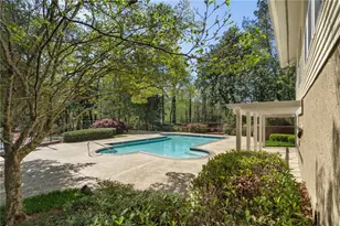 6812-H Glenridge Dr NE, Sandy Springs, GA 30328 - Photo 25