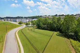 1585 Habershal Road NW, Atlanta, GA 30318 - Photo 37