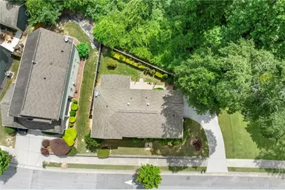 1585 Habershal Road NW, Atlanta, GA 30318 - Photo 3