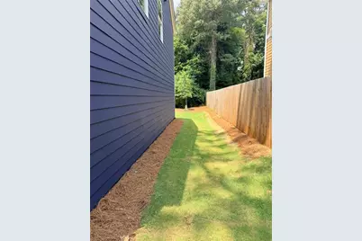 1100 Wedgewood Drive NW, Atlanta, GA 30318 - Photo 3