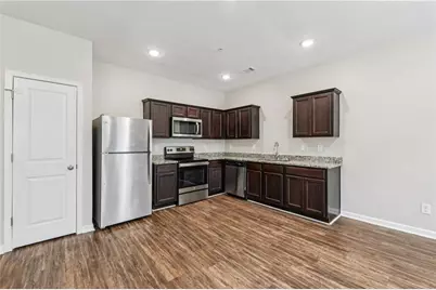 1890 Millstream Hollow, Conyers, GA 30012 - Photo 3