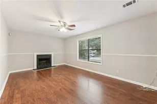 3918 Valley Brook Rd, Snellville, GA 30039 - Photo 9