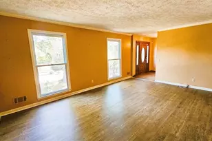 2713 Fieldstone Dr, Conyers, GA 30013 - Photo 3