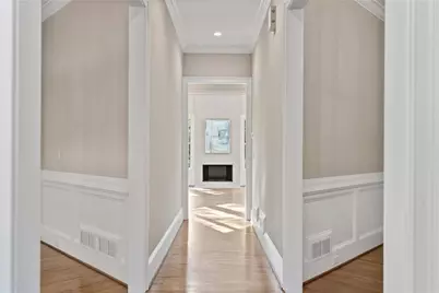 5027 Green Pine Drive, Atlanta, GA 30342 - Photo 21