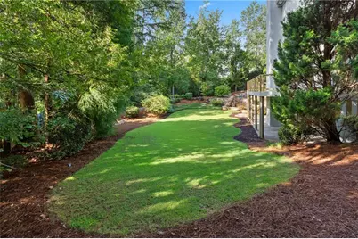 5027 Green Pine Drive, Atlanta, GA 30342 - Photo 93