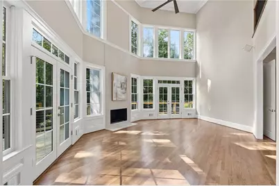 5027 Green Pine Drive, Atlanta, GA 30342 - Photo 17