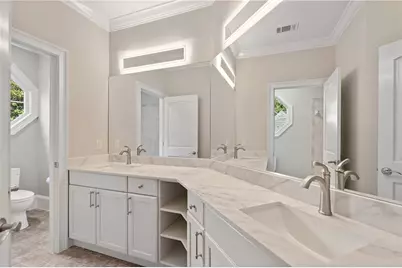 5027 Green Pine Drive, Atlanta, GA 30342 - Photo 57