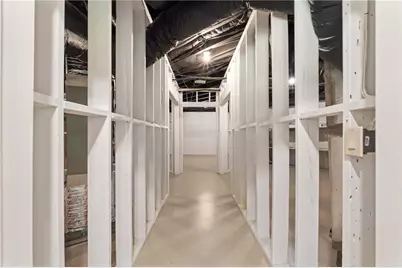 5027 Green Pine Drive, Atlanta, GA 30342 - Photo 67