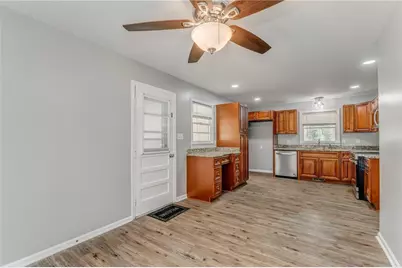 413 Blackberry Lane SE, Lindale, GA 30147 - Photo 9