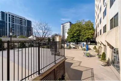 2479 Peachtree Road NE #912, Atlanta, GA 30305 - Photo 33