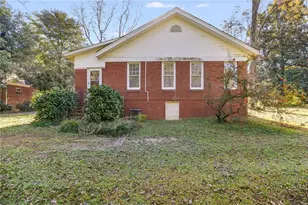 427 E College St, Bowdon, GA 30108 - Photo 27