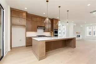 2255 Crestview Dr, Brookhaven, GA 30319 - Photo 9