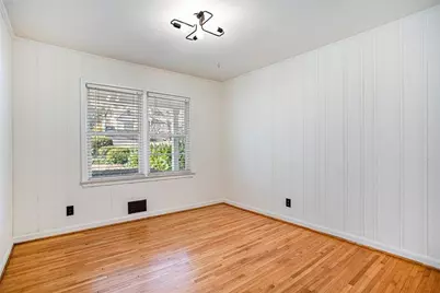 490 E Pharr Road E, Decatur, GA 30030 - Photo 13