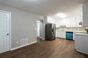 366 Haymarket Ln, Lawrenceville, GA 30046 - Photo 5