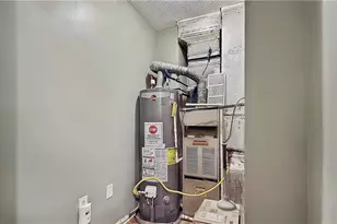 202 Montclair Dr, Calhoun, GA 30701 - Photo 5