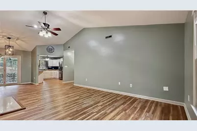 202 Montclair Drive, Calhoun, GA 30701 - Photo 13