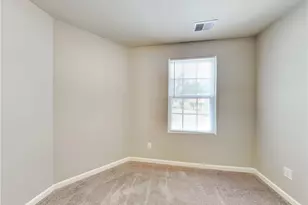 2565 Piering Dr, Lithonia, GA 30038 - Photo 15