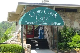 143 Amherst Pl NW, Atlanta, GA 30327 - Photo 25