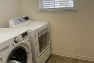 1418 Haynescrest Ct, Grayson, GA 30017 - Photo 9