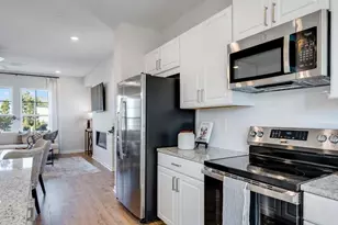 5776 Schelton Pl SE, Mableton, GA 30126 - Photo 13