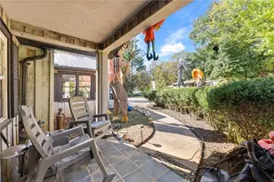 221 Shallowford Dr, Gainesville, GA 30504 - Photo 3