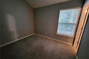 394 Brookview Dr, Riverdale, GA 30274 - Photo 13