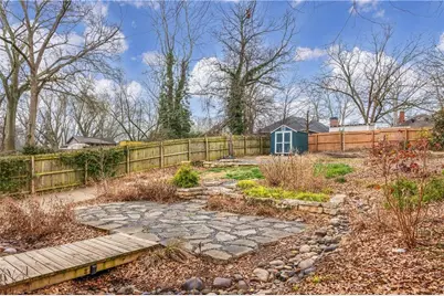 881 Oakhill Avenue SW, Atlanta, GA 30310 - Photo 27