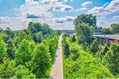 881 Oakhill Avenue SW, Atlanta, GA 30310 - Photo 37