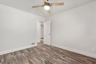 719 Indigo Ln NW, Atlanta, GA 30318 - Photo 19