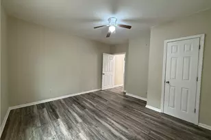 1097 Fortress Ave SW, Atlanta, GA 30315 - Photo 15