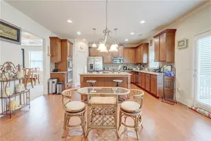 2229 Caledonia Dr, Lawrenceville, GA 30045 - Photo 9