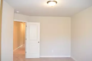 5 Holdings Dr, Lawrenceville, GA 30044 - Photo 17