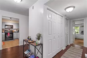 113 Brittany Ct, Duluth, GA 30096 - Photo 9