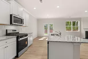 2732 Montie Ct, Lithia Springs, GA 30122 - Photo 9