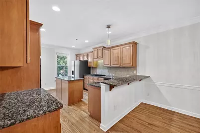 498 Vinings Estates Drive SE, Smyrna, GA 30126 - Photo 3