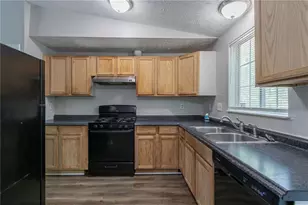 2092 Countydown Ln, Stone Mountain, GA 30088 - Photo 9