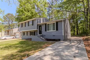 2092 Countydown Ln, Stone Mountain, GA 30088 - Photo 3