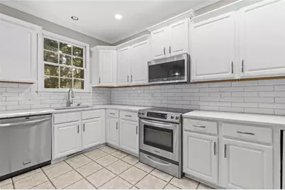 2637 Forest Meadow Lane, Lawrenceville, GA 30043 - Photo 11