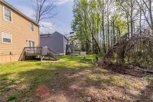 2030 Hilda Burns Pl, Lithonia, GA 30058 - Photo 21