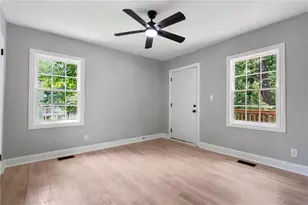 3437 Harris Dr, Atlanta, GA 30337 - Photo 11