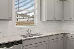 81 Biltmore Pl, Braselton, GA 30517 - Photo 11