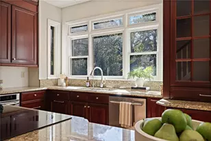 963 Bolingbrook Dr SW, Marietta, GA 30064 - Photo 17