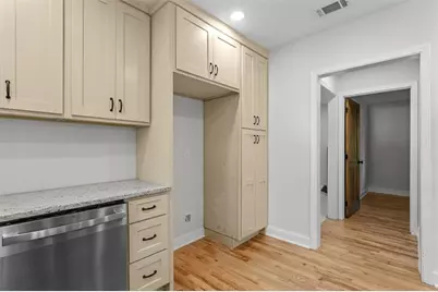 515 Woodlawn Avenue, Calhoun, GA 30701 - Photo 17