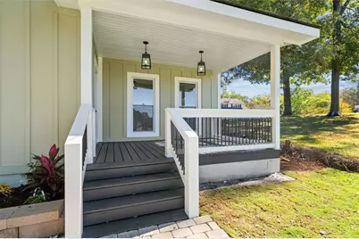 515 Woodlawn Avenue, Calhoun, GA 30701 - Photo 5