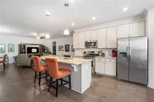 2473 Rathburn Cir, Loganville, GA 30052 - Photo 3