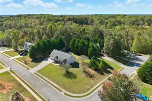 4704 Hanson Hills Ct, Gainesville, GA 30506 - Photo 5