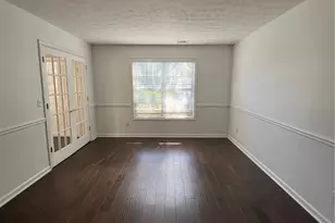 1557 Andrew Hills Ct, Suwanee, GA 30024 - Photo 5